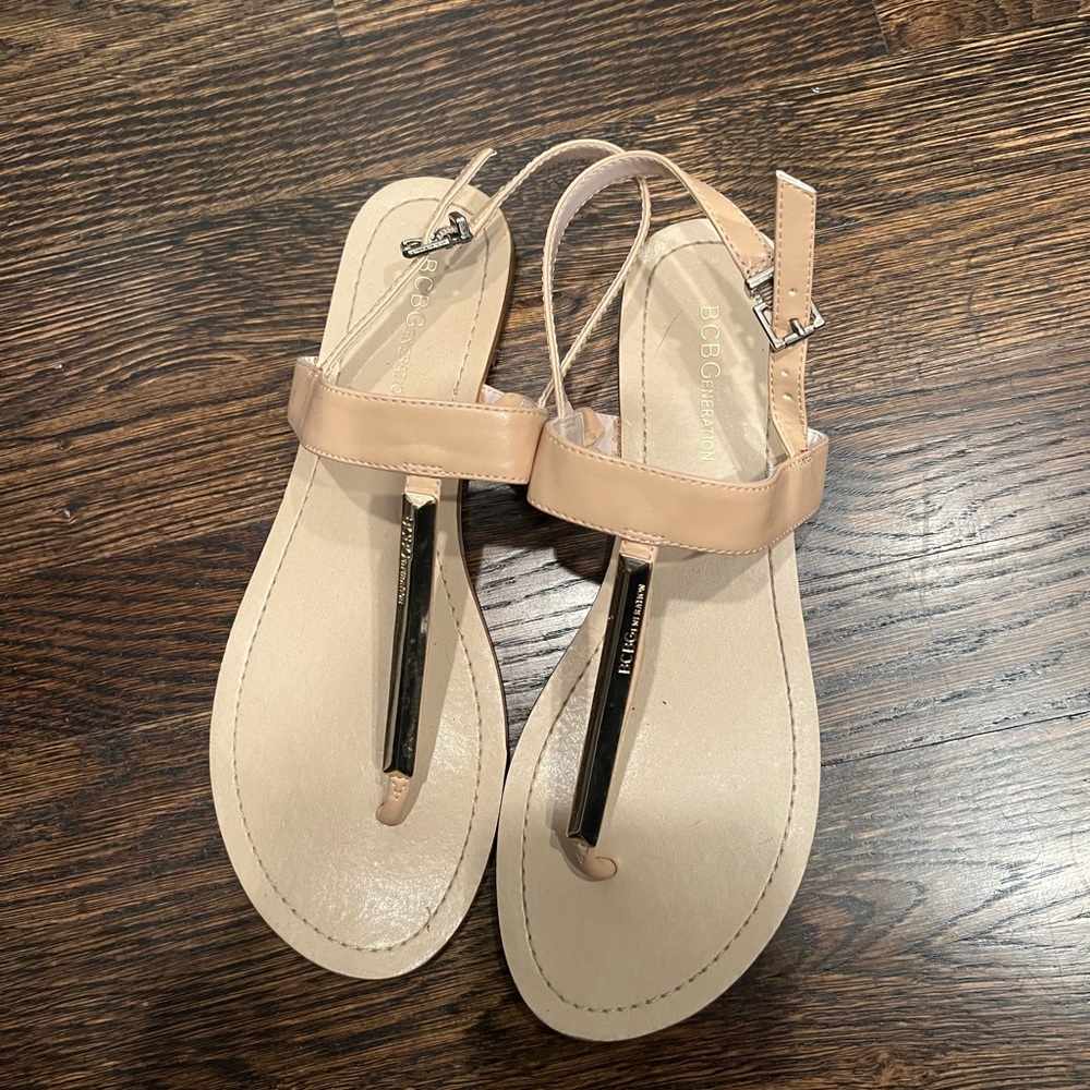 BCBG beige flat sandals